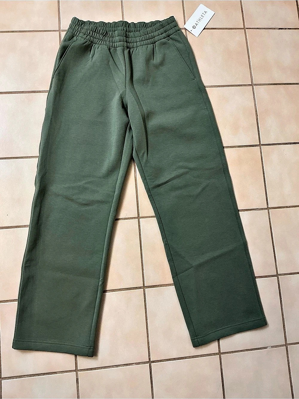 Athleta Form Knit Straight Pants Sz XSmall PETITE NWT!  Cacti Green